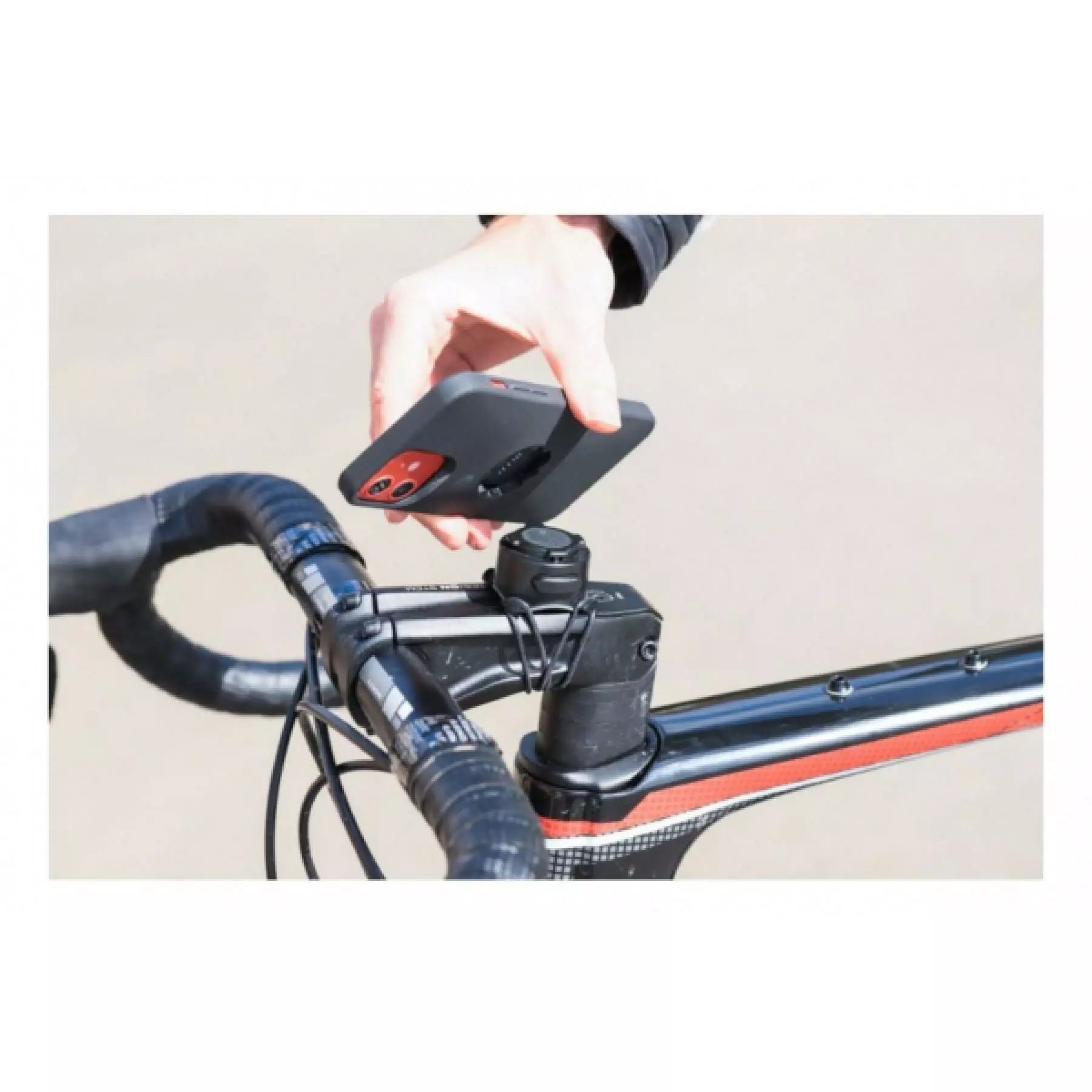 Kit Protecteur Zefal Iphone 12/12 Pro 6.4" 5 Kit Protecteur Zefal Iphone 12/12 Pro 6.4" – Image 3