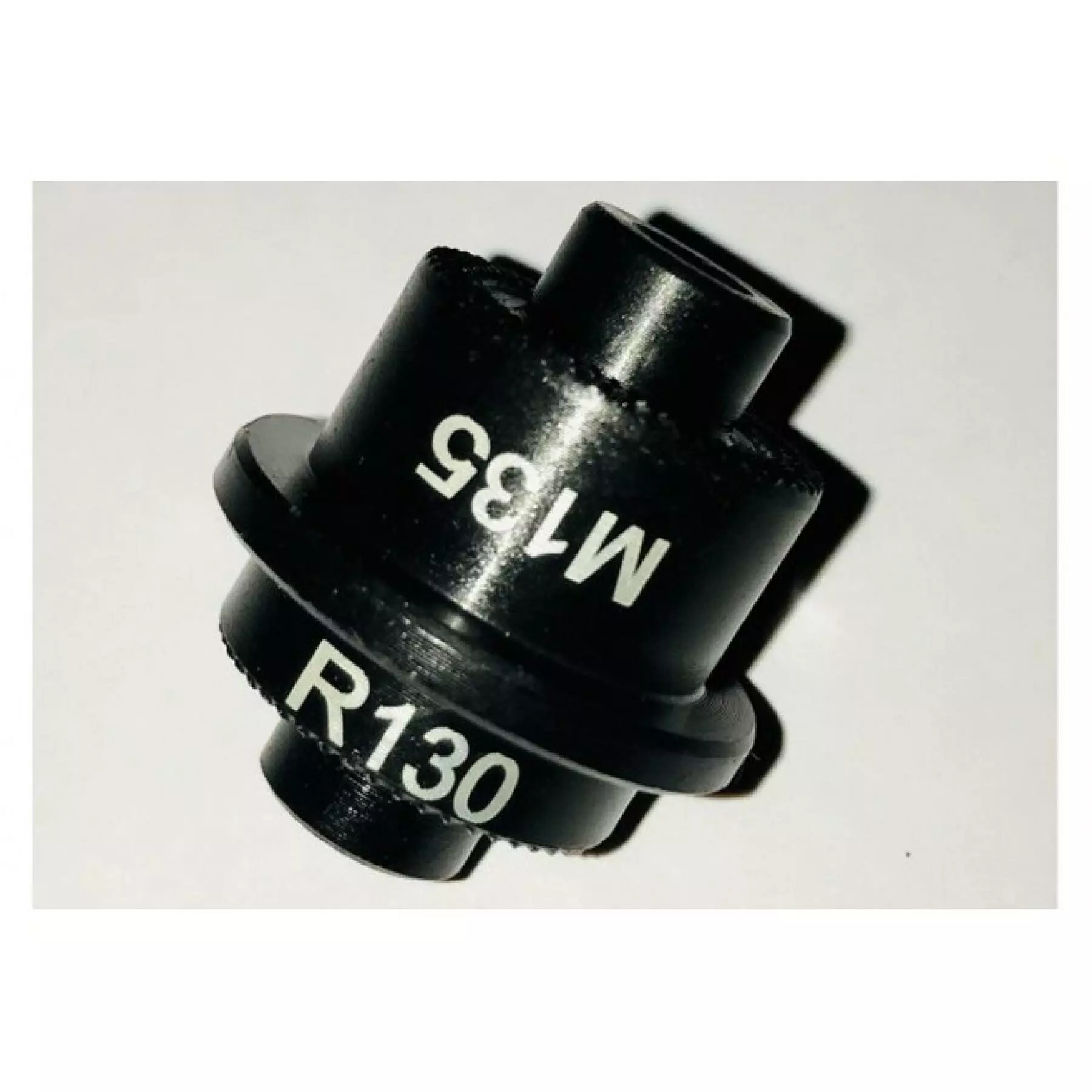 Adaptateur Home-trainer Wahoo Kickr 9 (9 X 130/135) 3 Adaptateur Home-trainer Wahoo Kickr 9 (9 X 130/135)