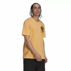 T-shirt Adidas Five Ten Brand Of The Brave 20 T-shirt Adidas Five Ten Brand Of The Brave -Promos Vélos Boutique adidas ht9597 6 apparel on model walking view white