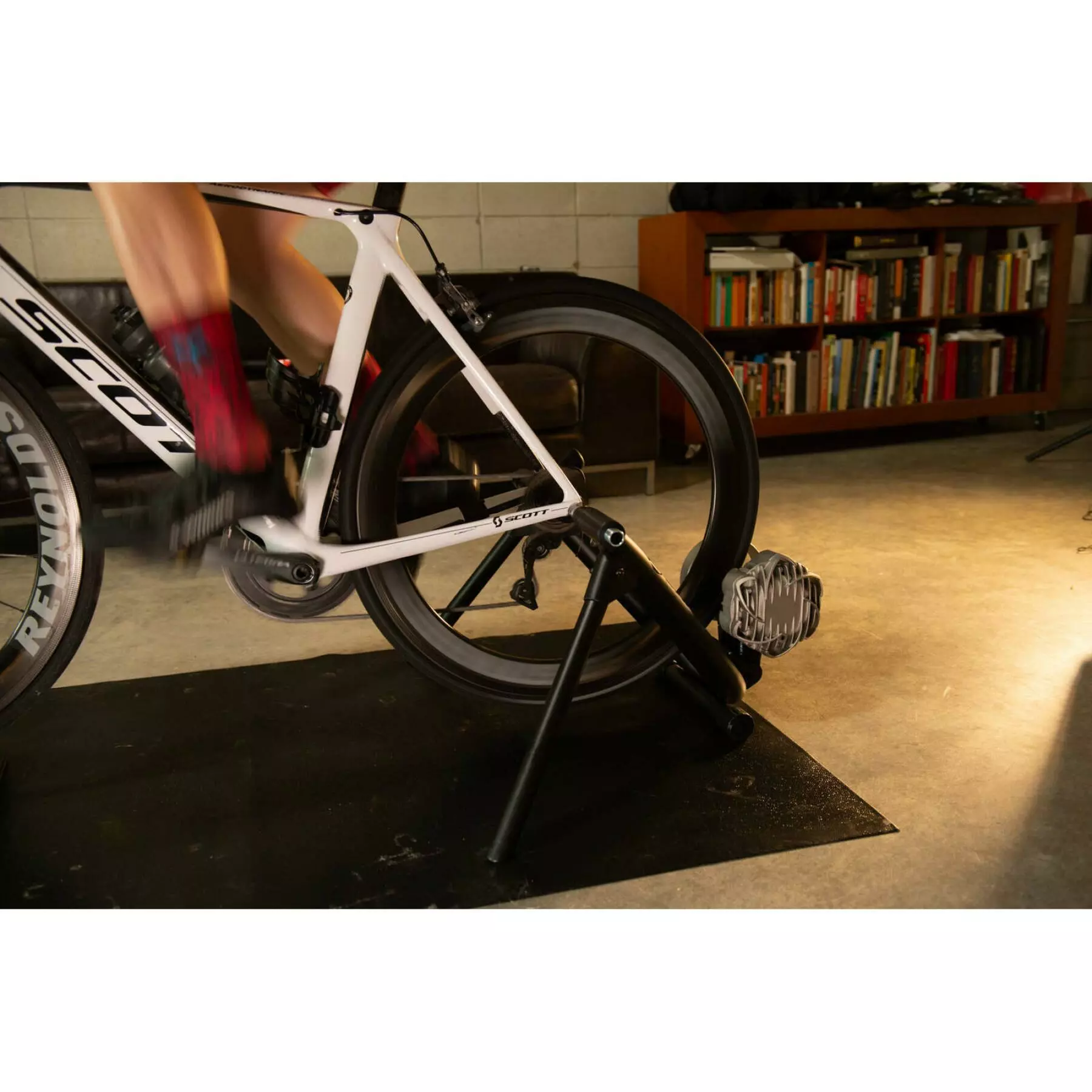 Home Trainer Avec Capteur De Puissance Saris Fluid 2 7 Home Trainer Avec Capteur De Puissance Saris Fluid 2 – Image 5