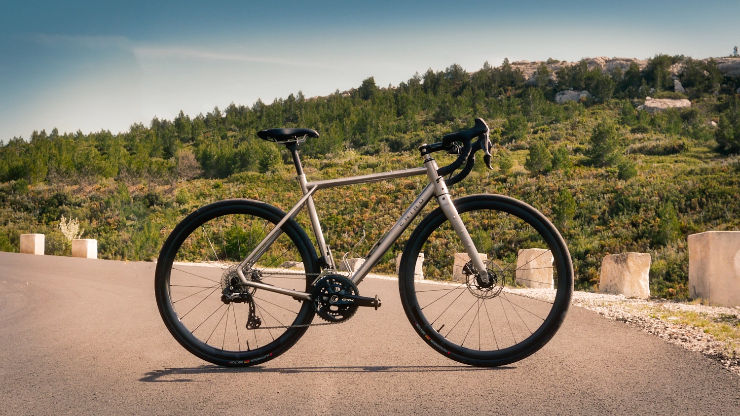 Promos Vélos Boutique 32 Promos Vélos Boutique -Promos Vélos Boutique banner 03 velo solo wo bottle